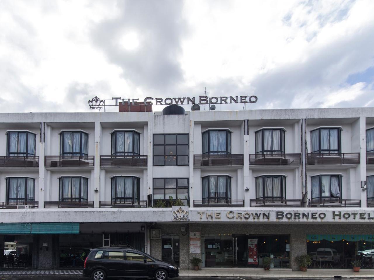 The Crown Borneo Hotel Kota Kinabalu Exterior foto